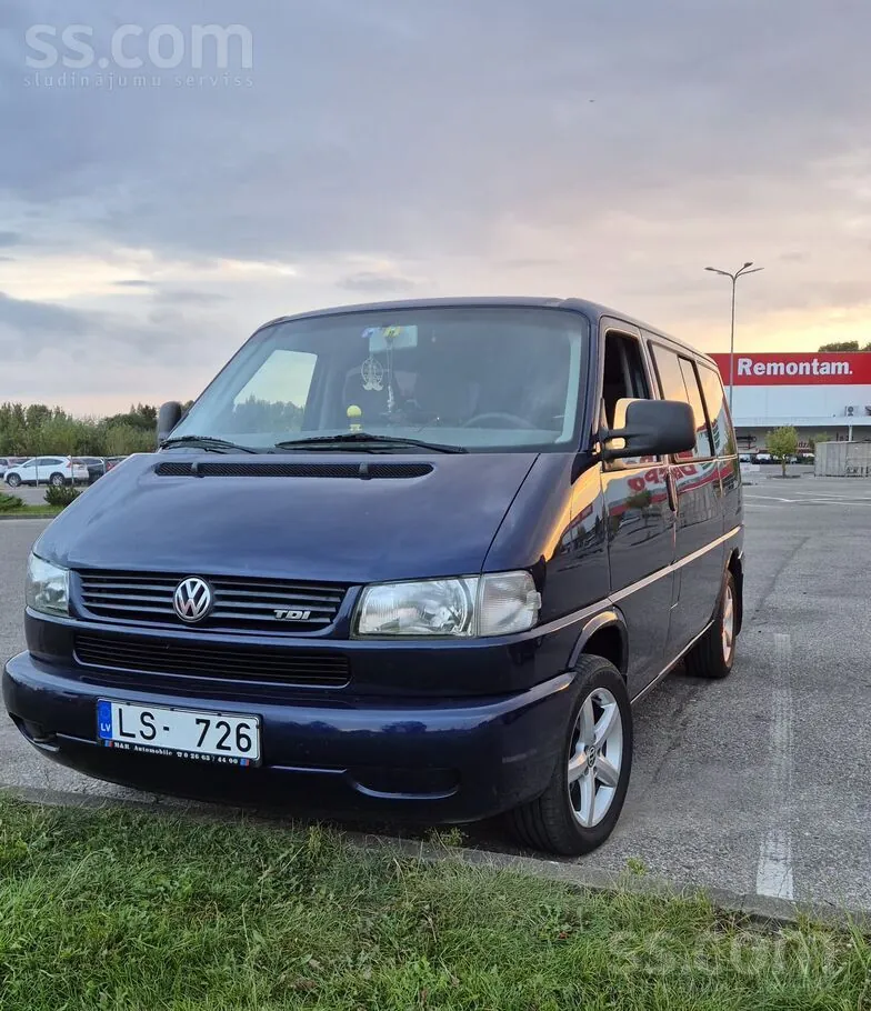 Volkswagen Caravelle 2002 photo 2