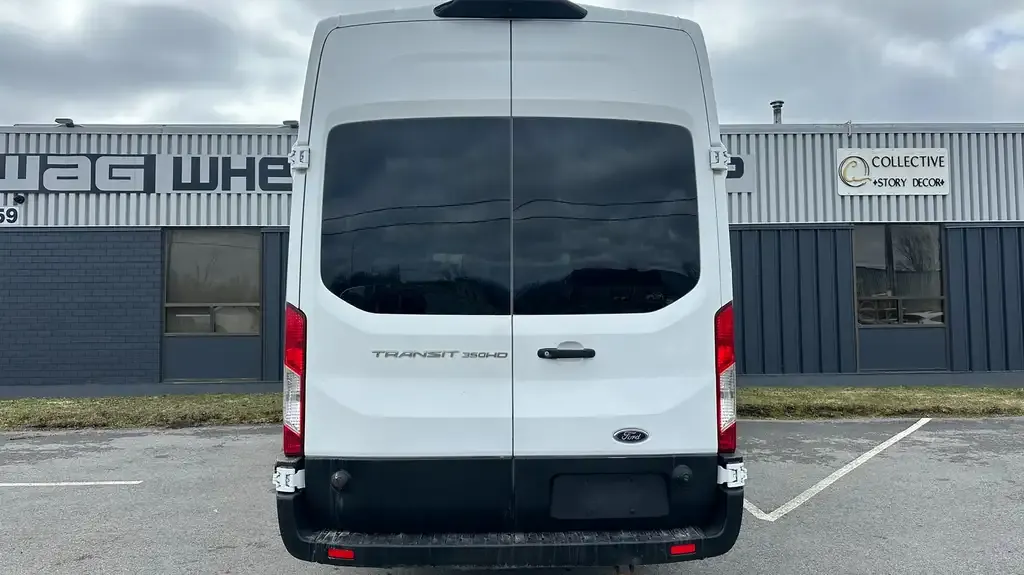Ford Transit Passenger Wagon 2019 photo 5