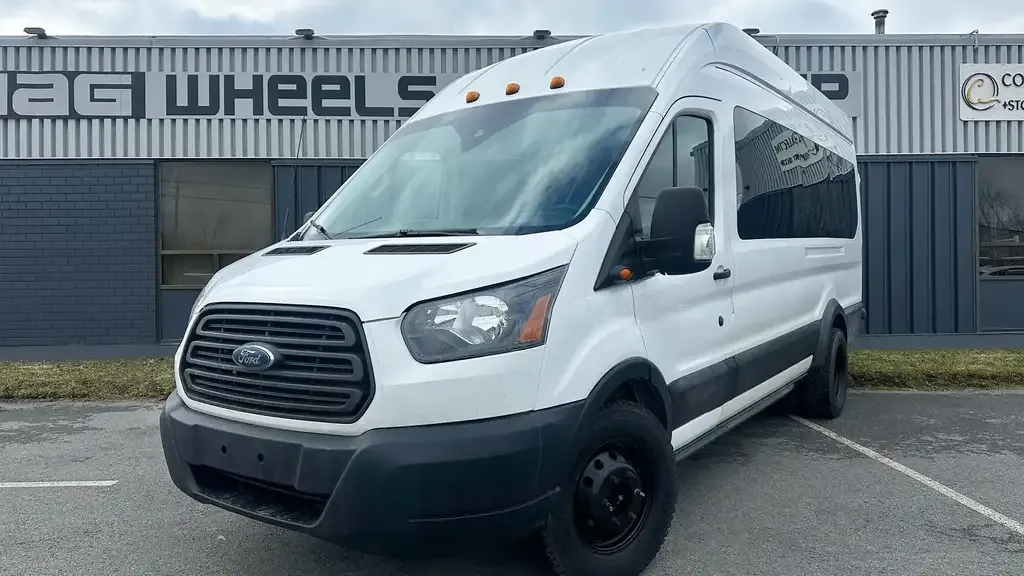 Ford Transit Passenger Wagon