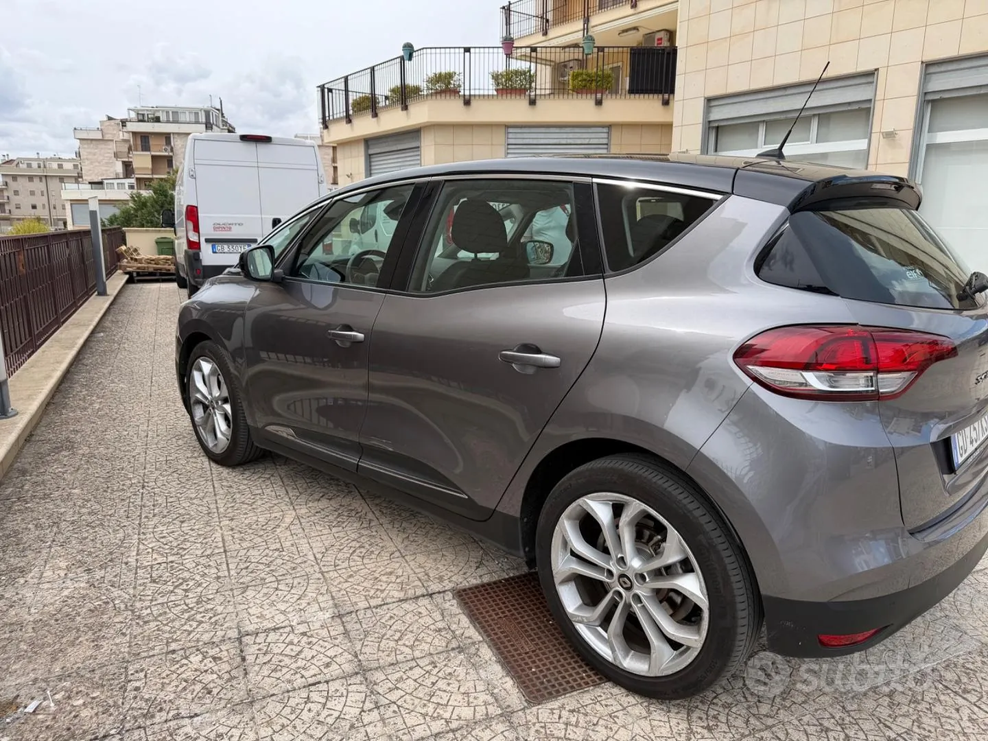 Renault Scenic 2021 photo 3