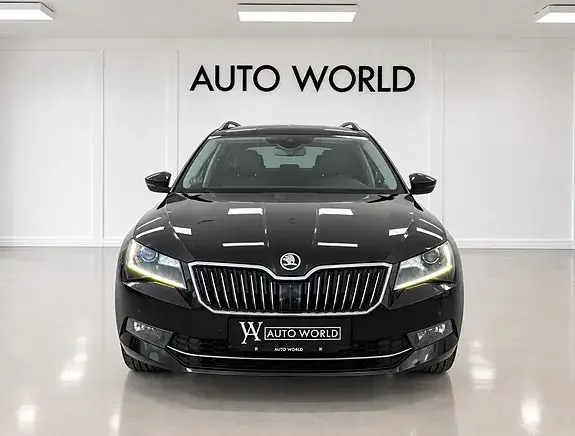 Skoda Superb 2019 photo 3