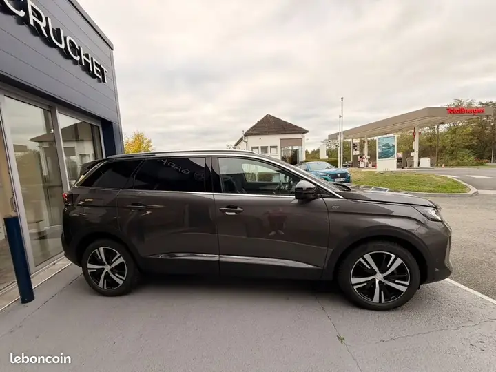 Peugeot 5008 2024 photo 2