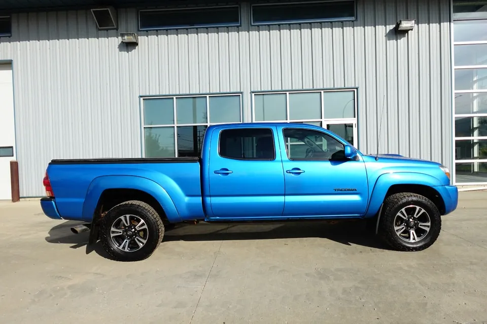Toyota Tacoma 2005 photo 2