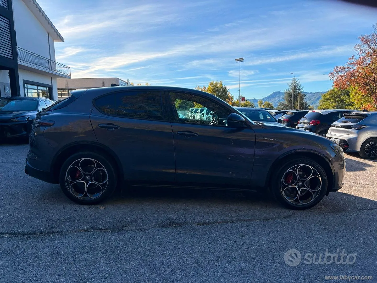 Alfa Romeo Stelvio 2025 photo 4