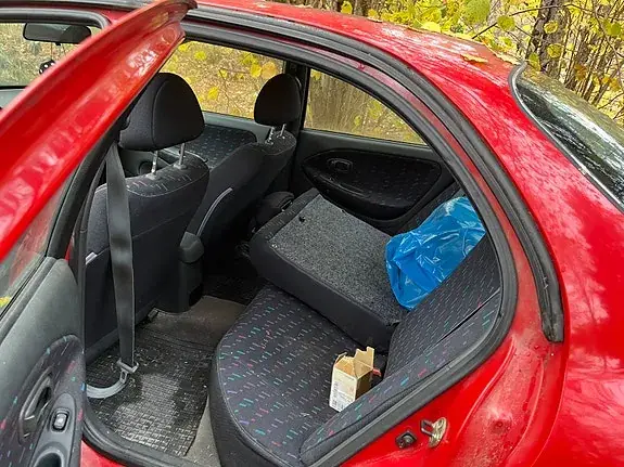 Hyundai Elantra 1998 photo 4
