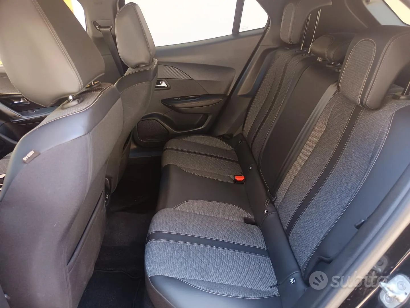Peugeot 2008 2023 photo 5