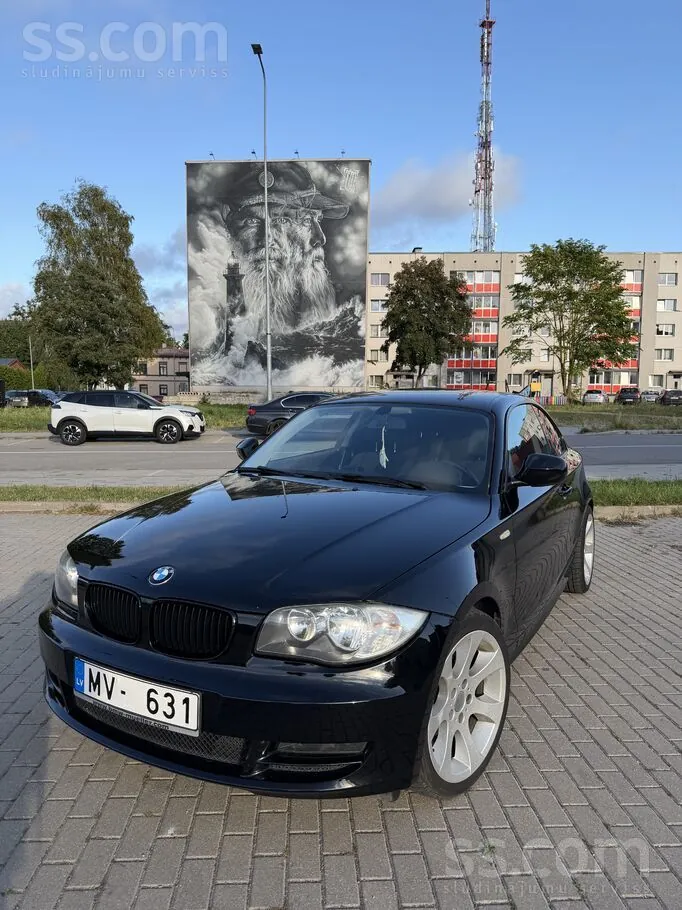 BMW 1 Series 2009 photo 3