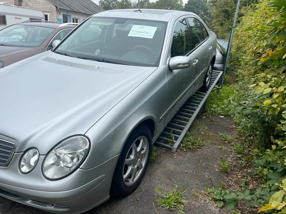 Mercedes-Benz E 200 Kompressor