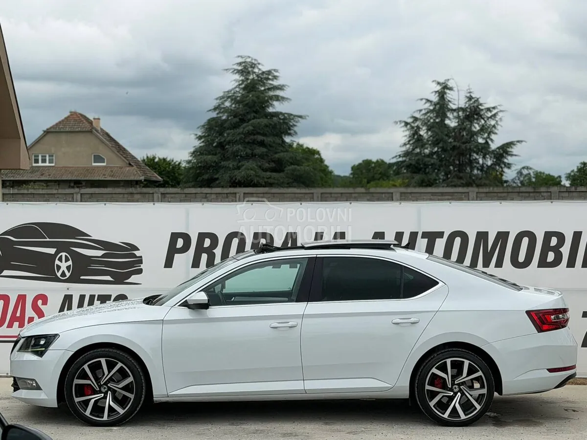 Skoda Superb 2015 photo 5