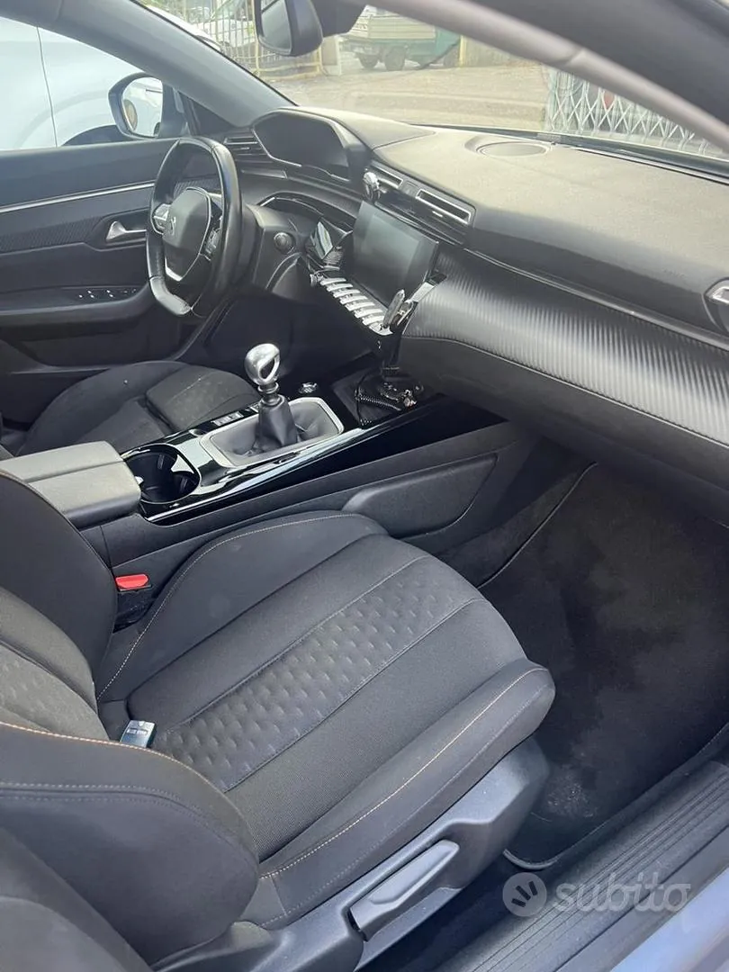 Peugeot 508 2019 photo 3