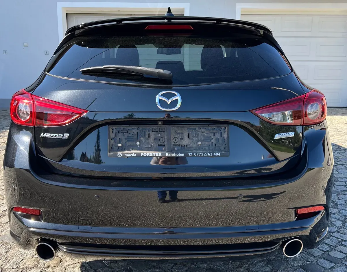 Mazda Mazda3 2018 photo 3