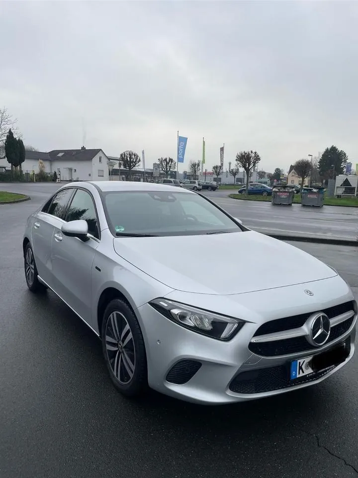 Mercedes-Benz A 250 E
