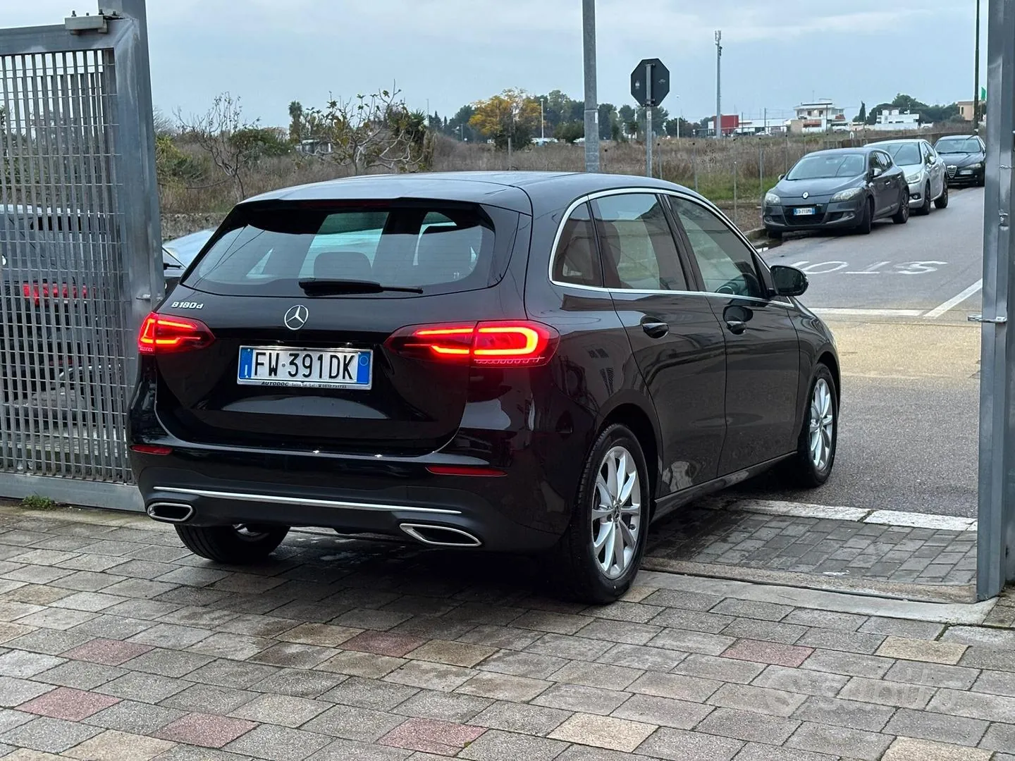 Mercedes-Benz B180D 2019 photo 4