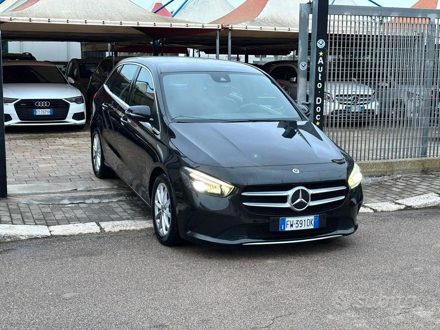 Mercedes-Benz B180D 2019 photo 3