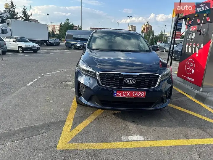 Kia Sorento 2018 photo 2