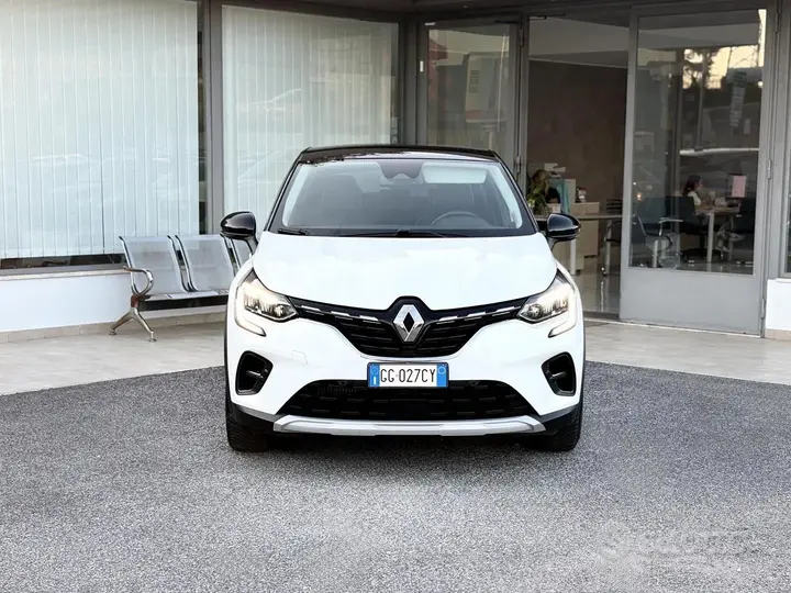 Renault Captur 2021 photo 2