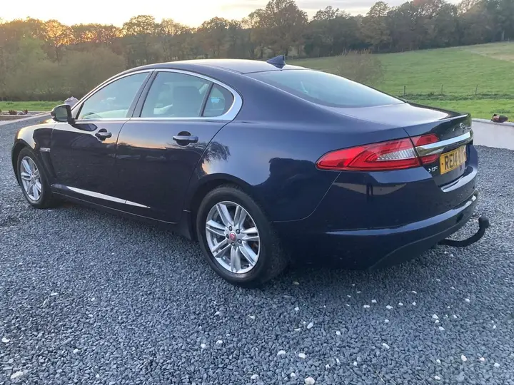 Jaguar Xf 2014 photo 4