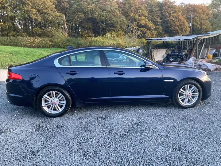 Jaguar Xf 2014 photo 5