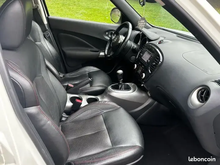 Nissan Juke 2012 photo 2