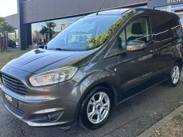 Ford Transit Courier