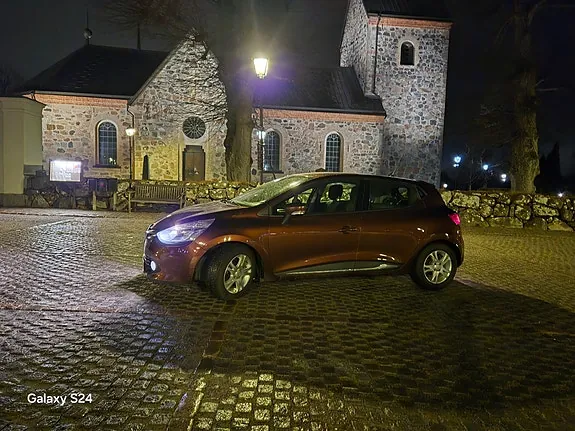 Renault Clio 2014 photo 2