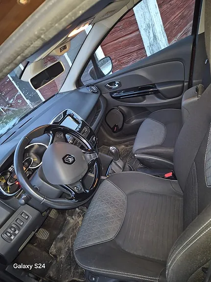 Renault Clio 2014 photo 4
