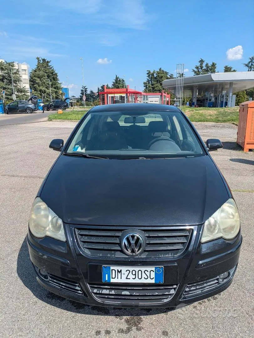 Volkswagen Polo 2008 photo 2