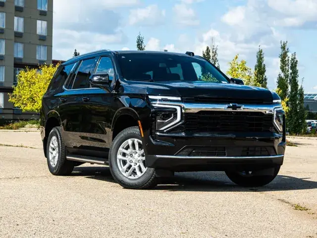 Chevrolet Tahoe 2026 photo 2