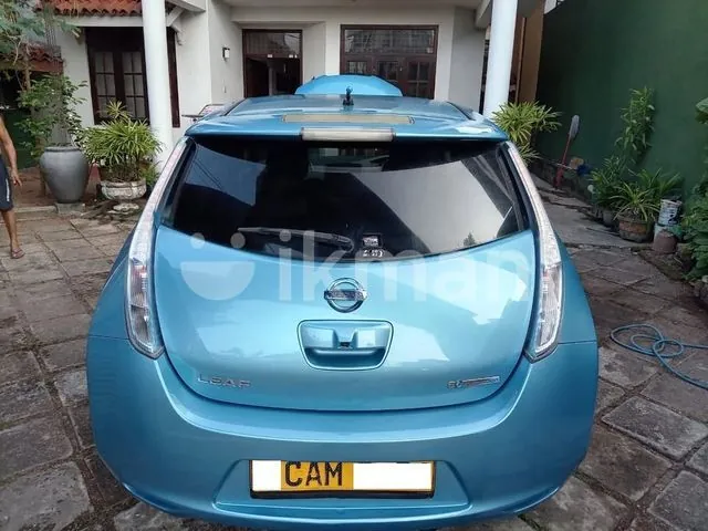 Nissan Leaf 2013 photo 2