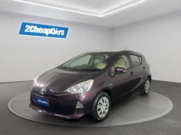Toyota Aqua 2014 photo 2