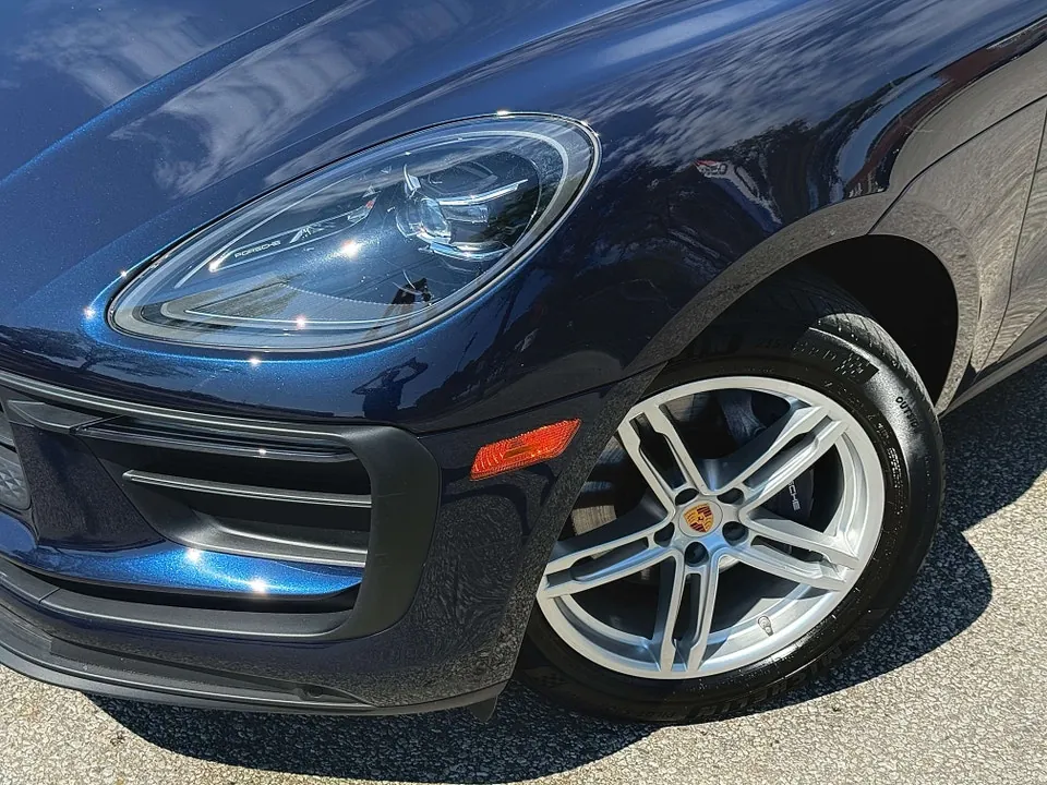 Porsche Macan 2023 photo 2