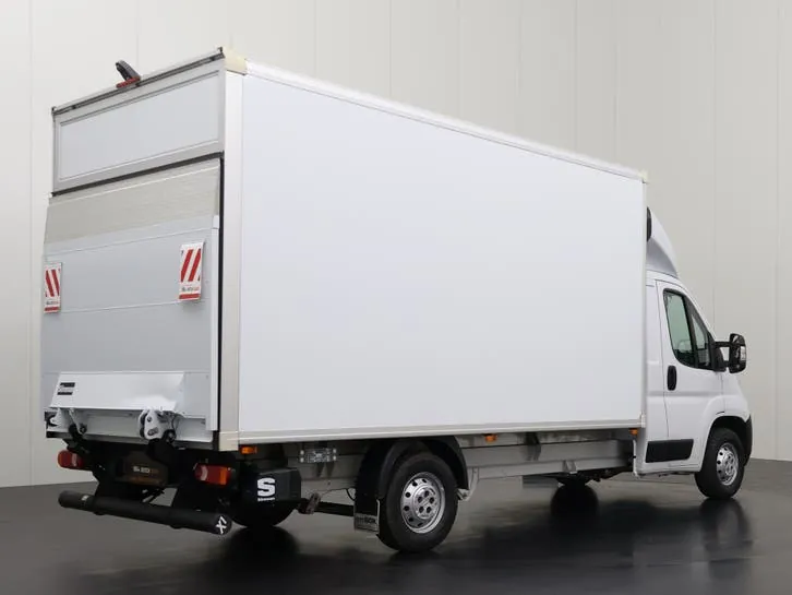 Opel Movano 2024 photo 2