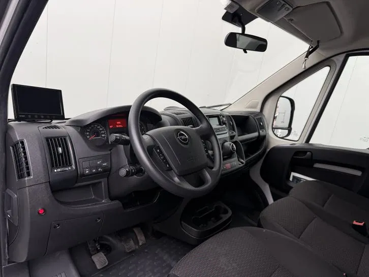 Opel Movano 2024 photo 3