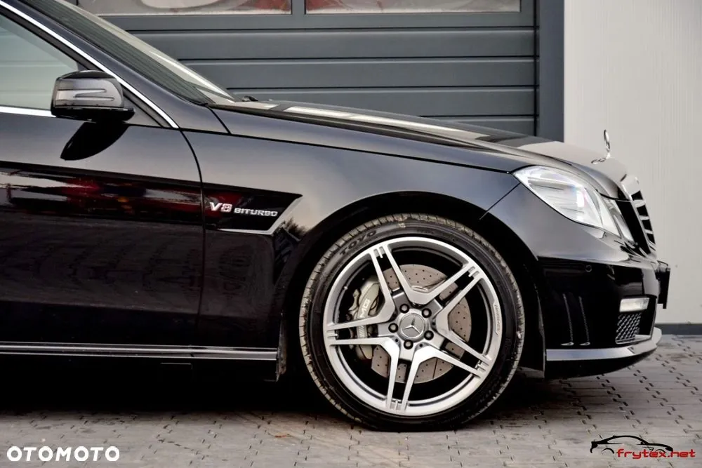 Mercedes-Benz E-Class 2012 photo 5