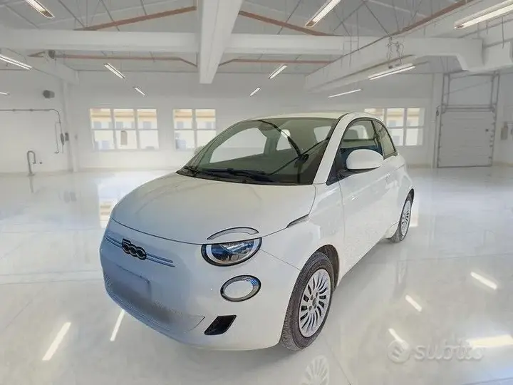 Fiat 500E
