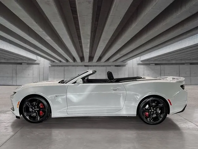 Chevrolet Camaro 2023 photo 2