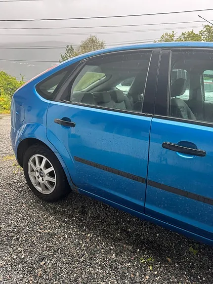 Ford Focus 2006 photo 2