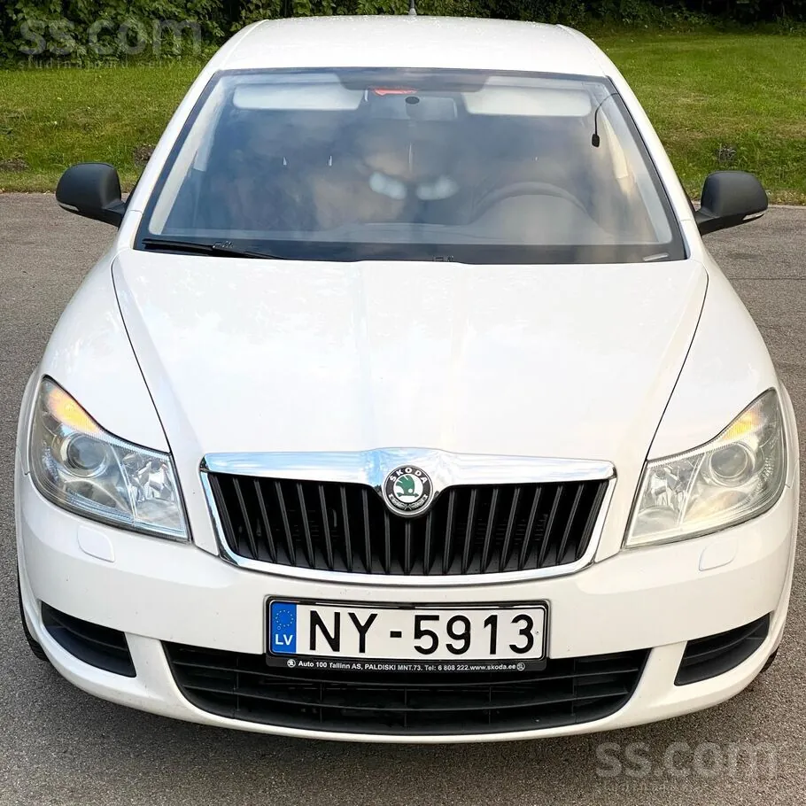 Skoda Octavia 2012 photo 5