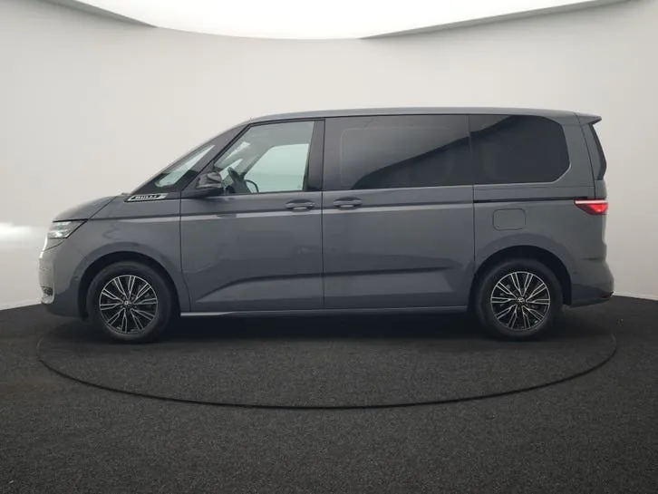 Volkswagen Multivan 2022 photo 2