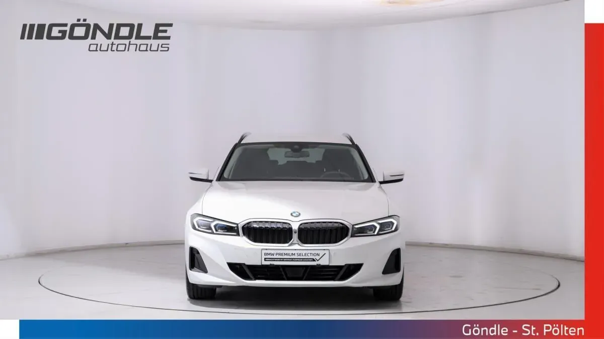 BMW 3 Series 2024 photo 2