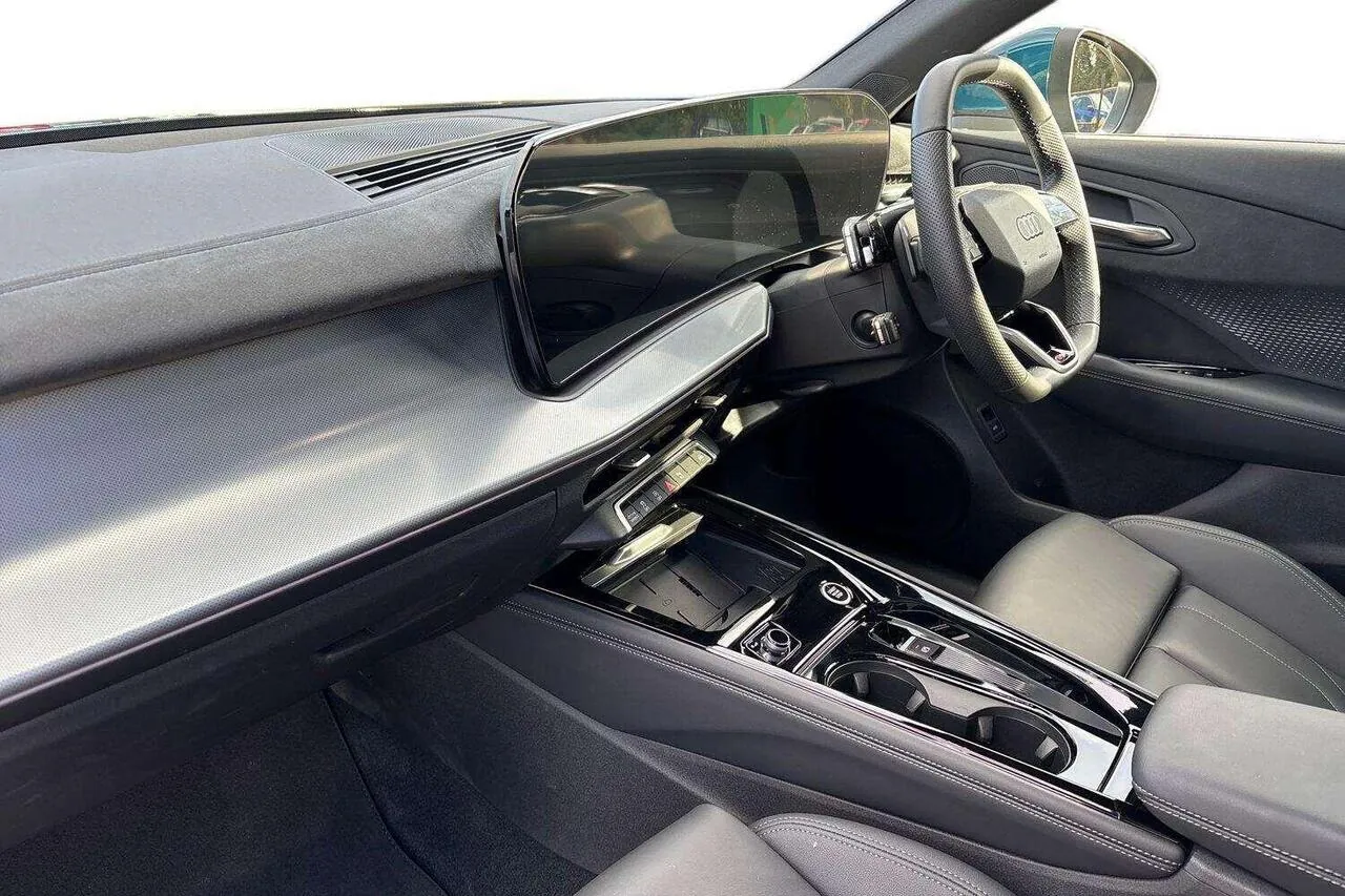 Audi Q3 2026 photo 2