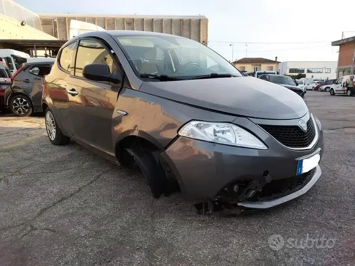Lancia Ypsilon 2017 photo 3