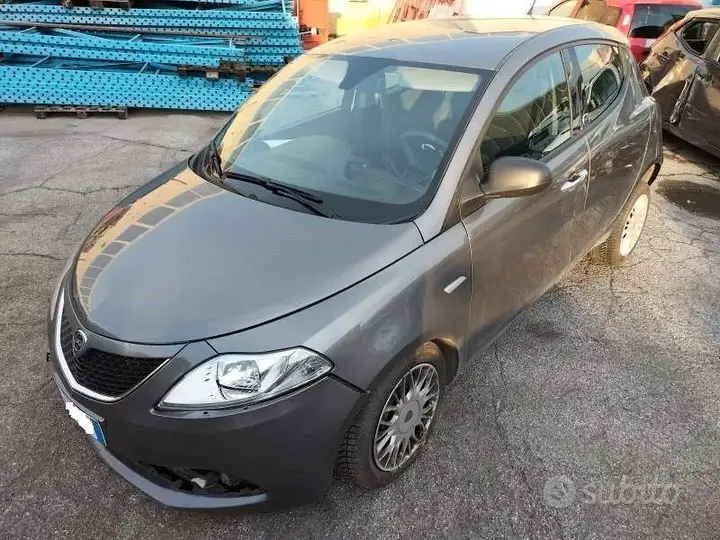 Lancia Ypsilon 2017 photo 5