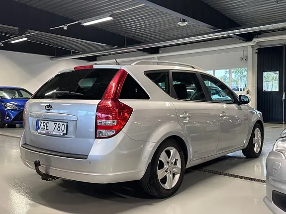 Kia Ceed 2010 photo 5