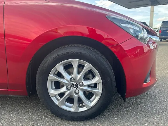 Mazda 2 2018 photo 3