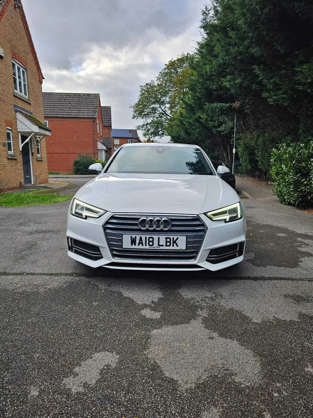 Audi A4 2018 photo 2