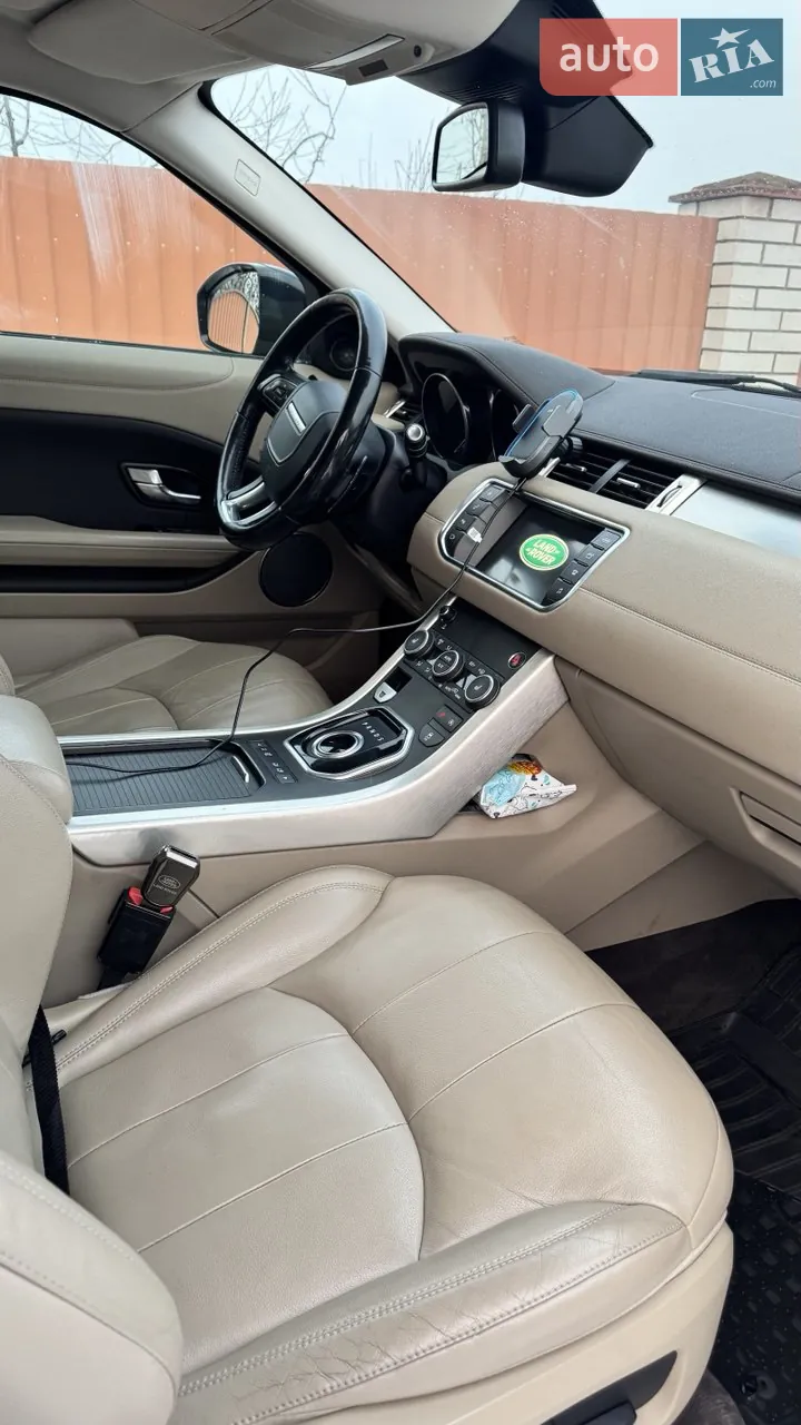 Land Rover Range Rover Evoque 2015 photo 2