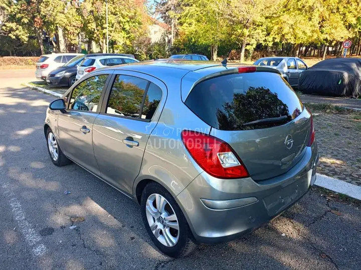 Opel Corsa D 2011 photo 4