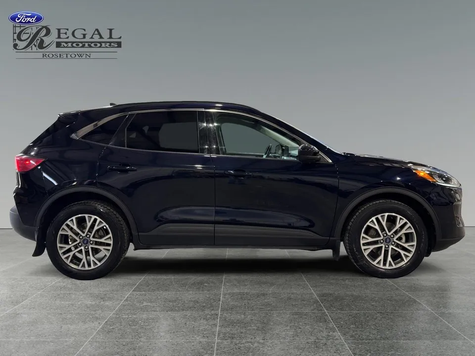 Ford Escape 2021 photo 2