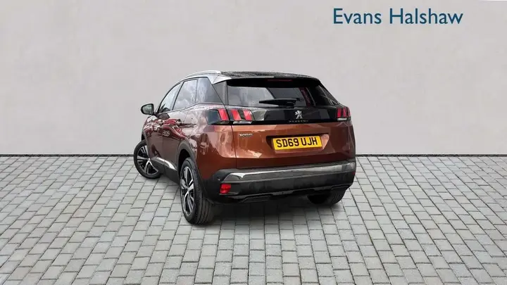 Peugeot 3008 2019 photo 2